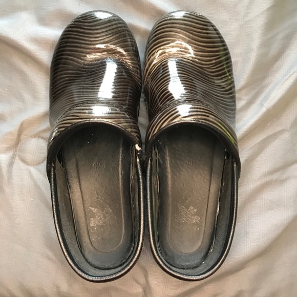 Dansko clogs - Picture 3 of 9